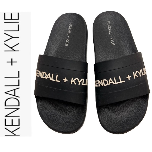 Black Kendall & Kylie slides - Picture 2 of 5